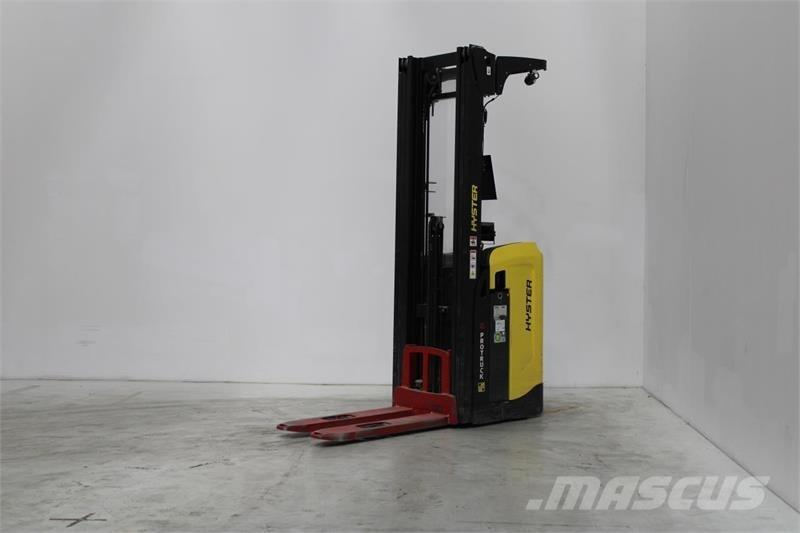 Hyster RS1.6 보행식 리치 지게차
