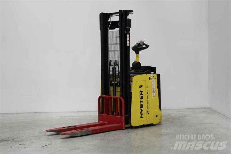 Hyster S1.5S 보행식 리치 지게차