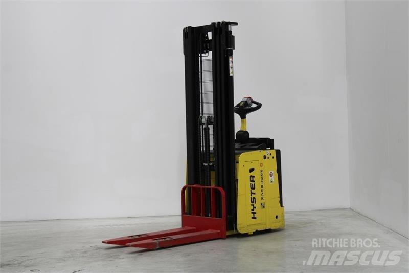 Hyster S1.5S 보행식 리치 지게차