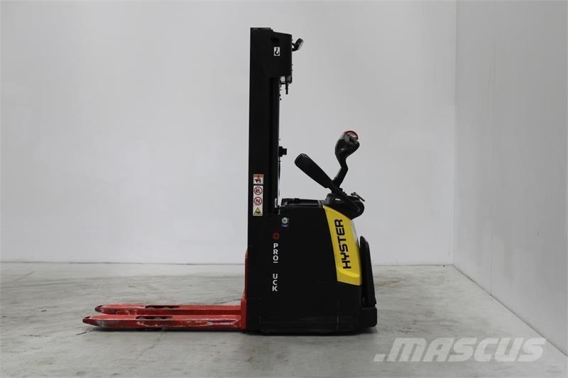 Hyster S1.6S 보행식 리치 지게차