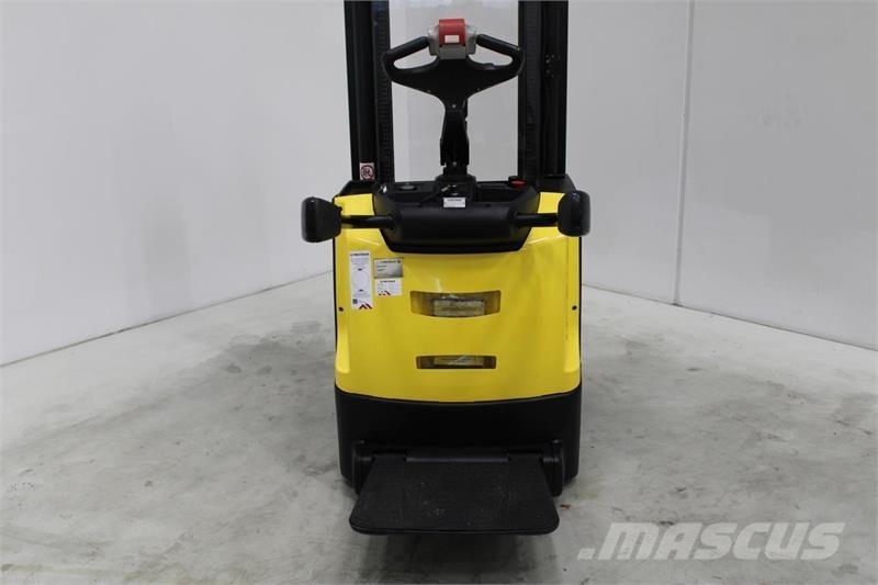 Hyster S1.6S 보행식 리치 지게차