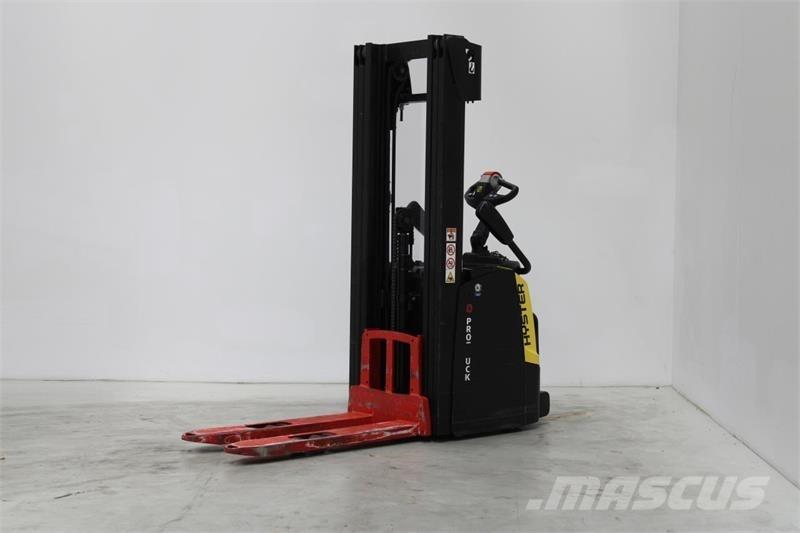 Hyster S1.6S 보행식 리치 지게차