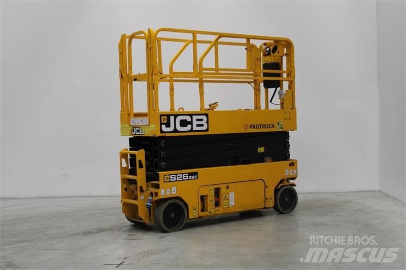 JCB S2032E 가위형 리프트