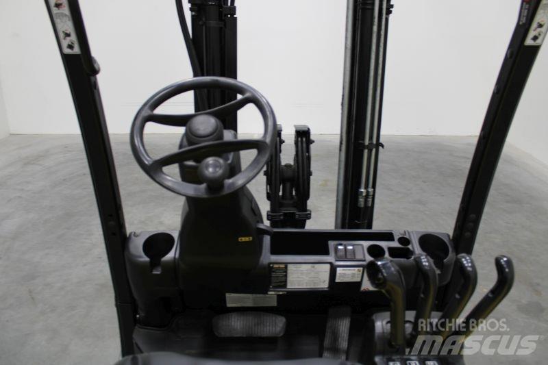 Yale ERP25VL 전동 지게차