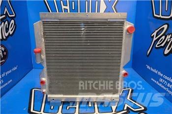CAT 252B 라디에이터