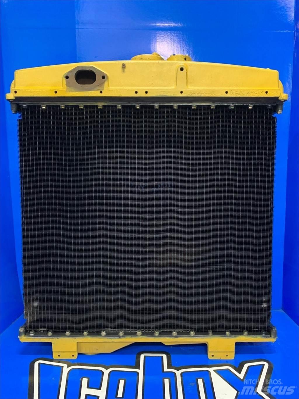 CAT D6C 라디에이터