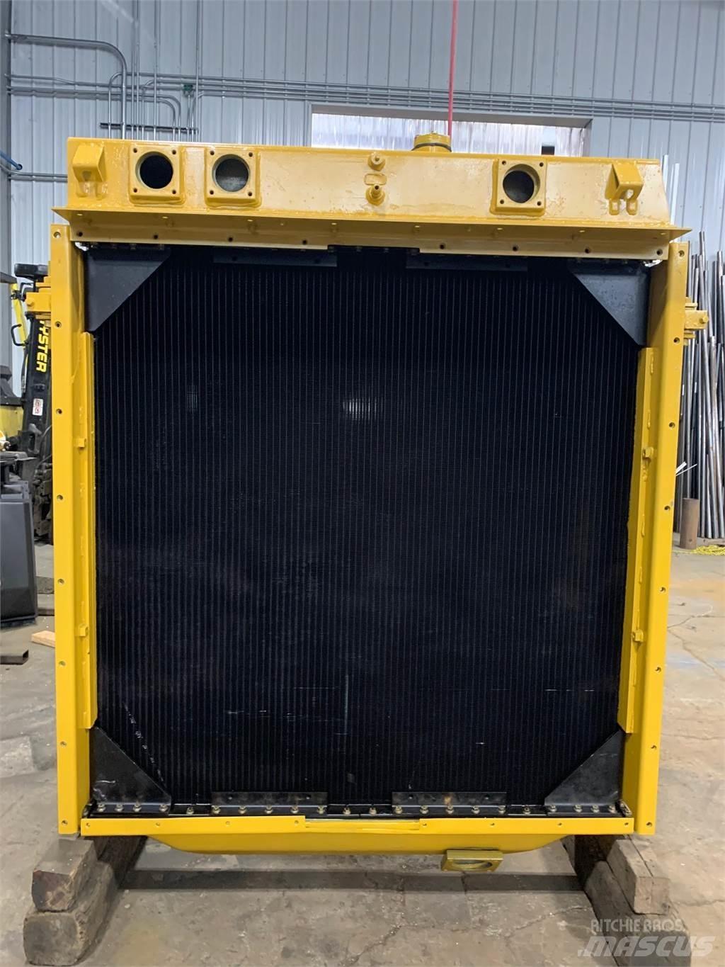 CAT D9L 라디에이터