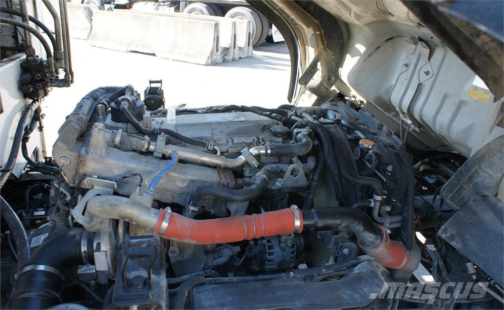 Isuzu NRR 폐기물 수거 트럭