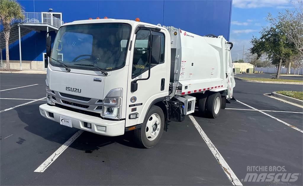 Isuzu NRR 폐기물 수거 트럭