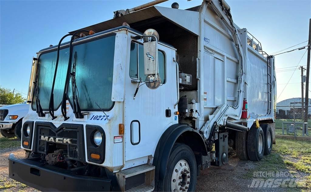 Mack 600 폐기물 수거 트럭