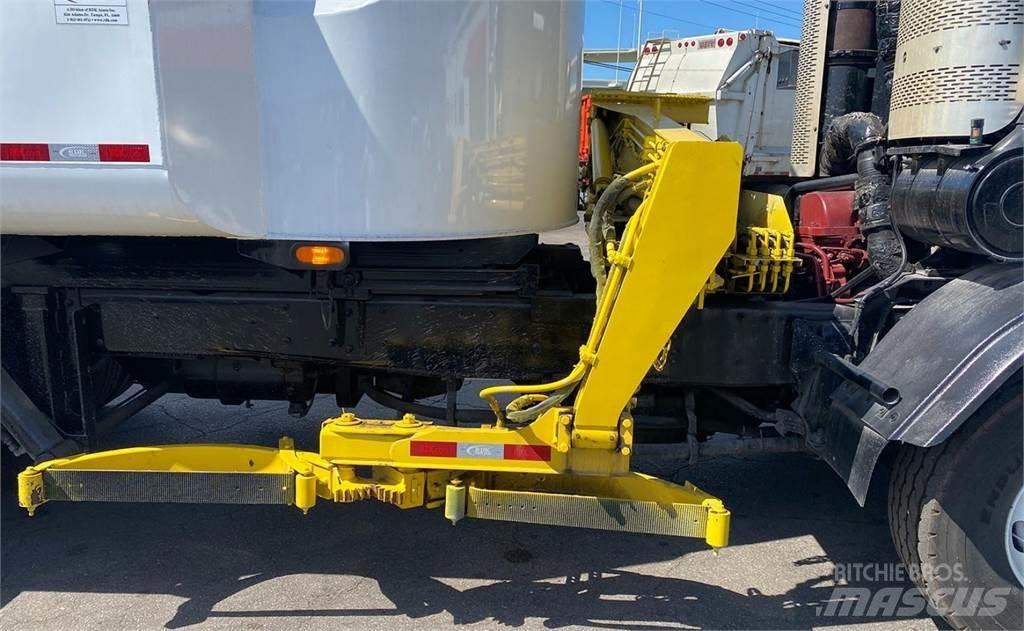 Mack LEU613 폐기물 수거 트럭