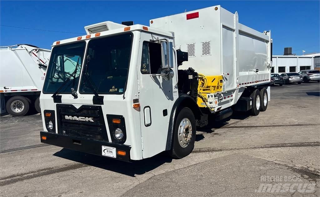 Mack LEU613 폐기물 수거 트럭