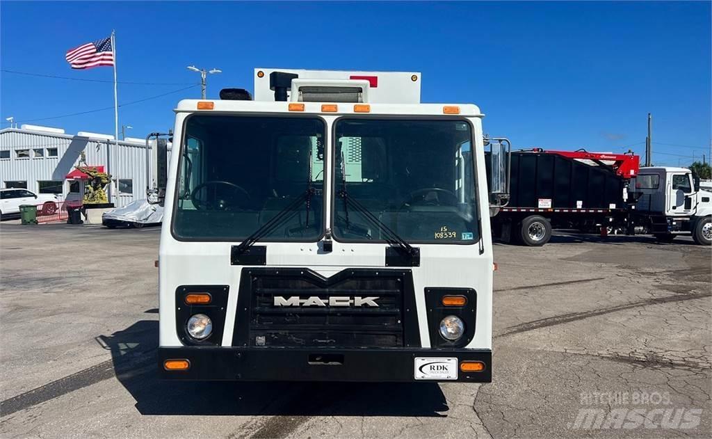 Mack LEU613 폐기물 수거 트럭
