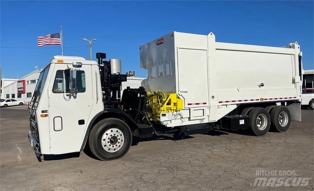 Mack LEU613 폐기물 수거 트럭