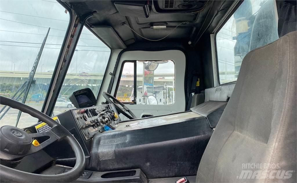 Mack LEU613 폐기물 수거 트럭