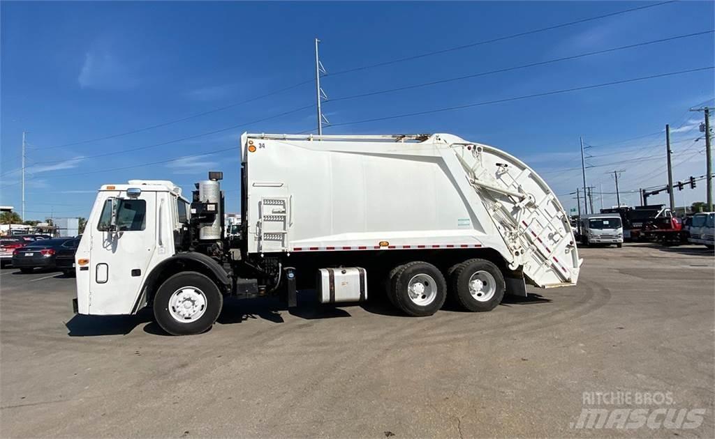 Mack LEU613 폐기물 수거 트럭