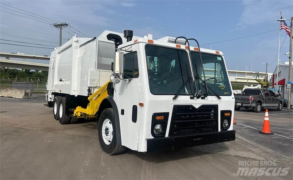 Mack LEU613 폐기물 수거 트럭