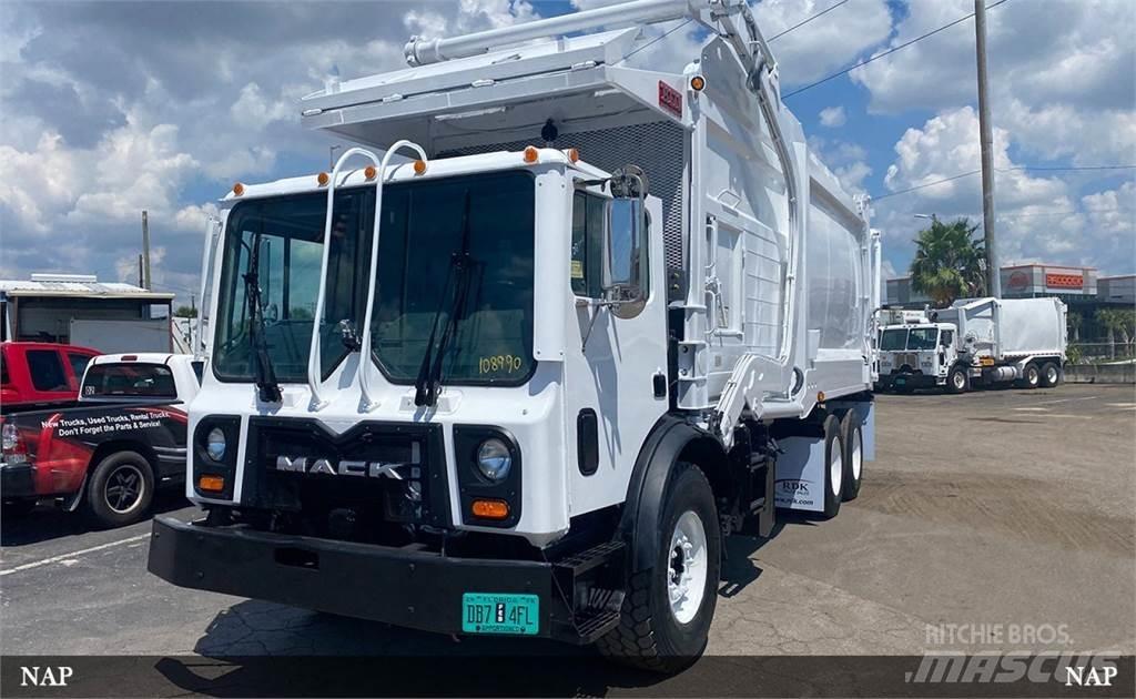 Mack LEU613 폐기물 수거 트럭