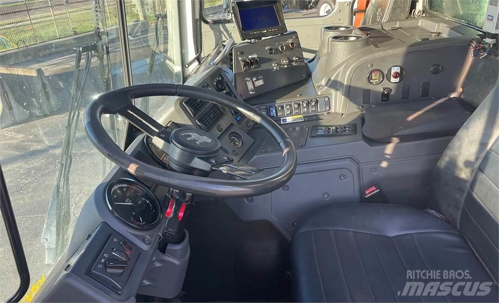 Mack MRU613 폐기물 수거 트럭