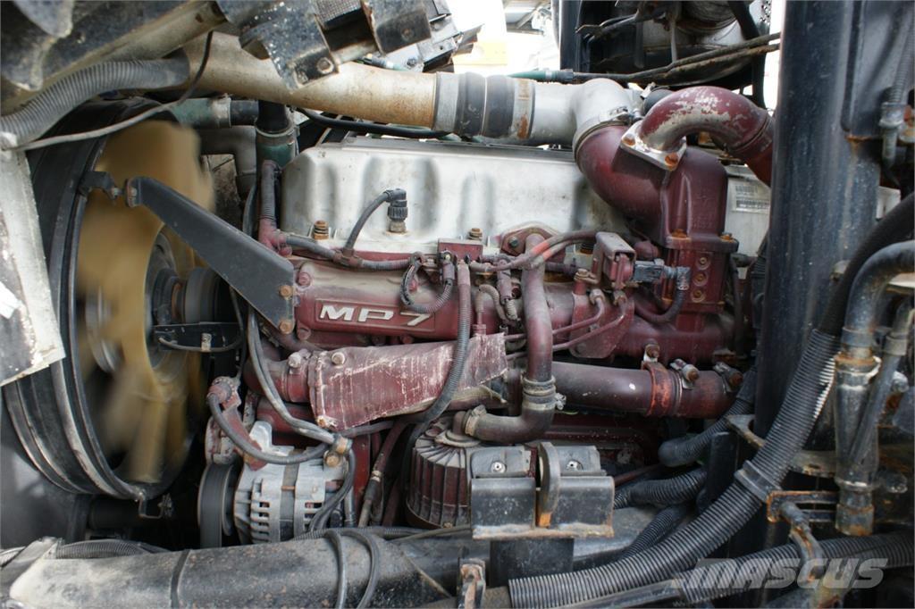 Mack MRU613 폐기물 수거 트럭