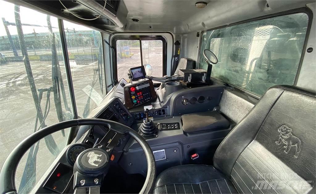 Mack MRU613 폐기물 수거 트럭