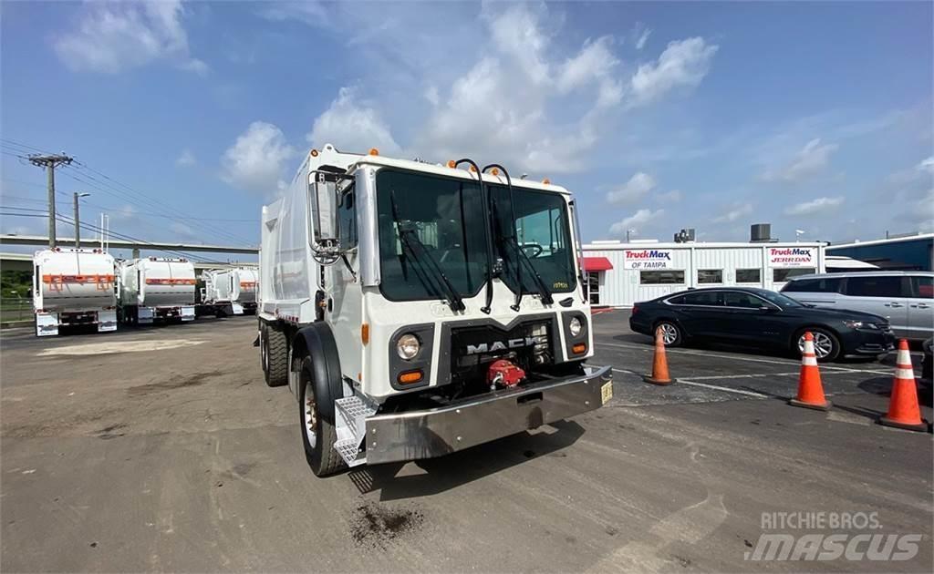 Mack TE64 폐기물 수거 트럭
