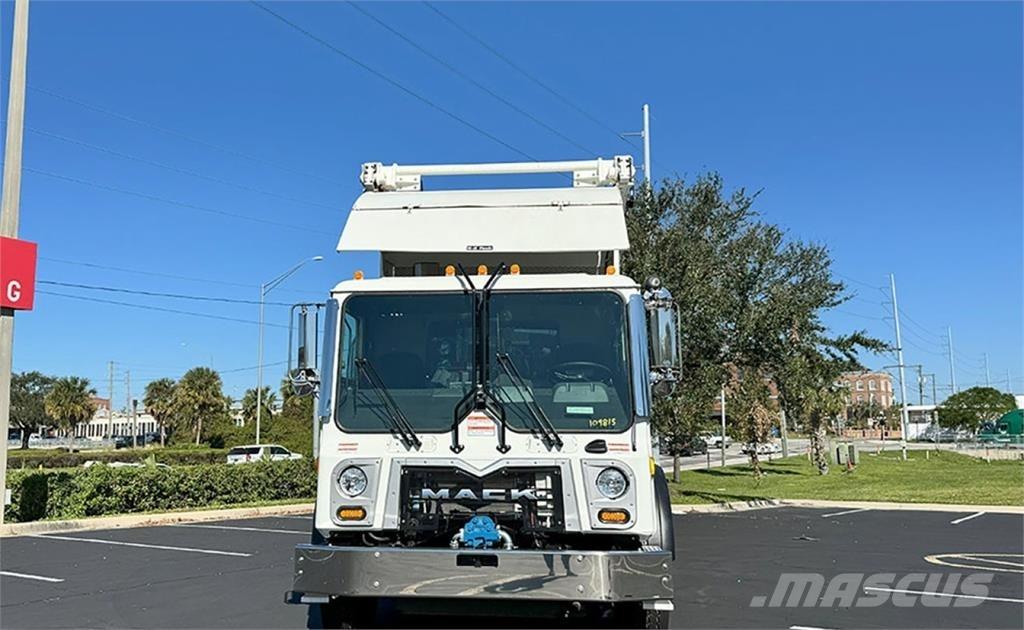 Mack TE64 폐기물 수거 트럭