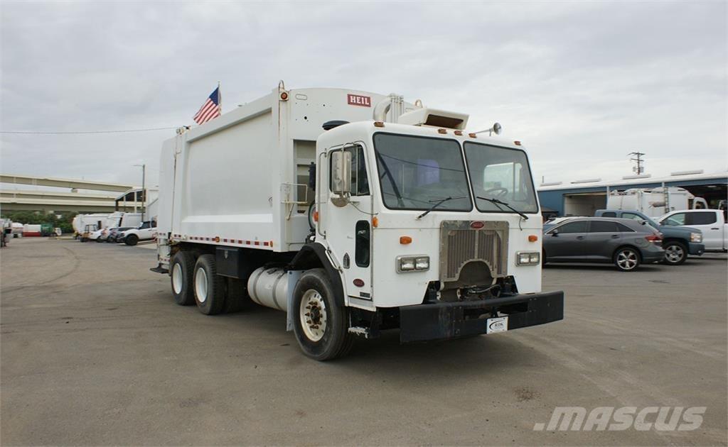Peterbilt 320 폐기물 수거 트럭