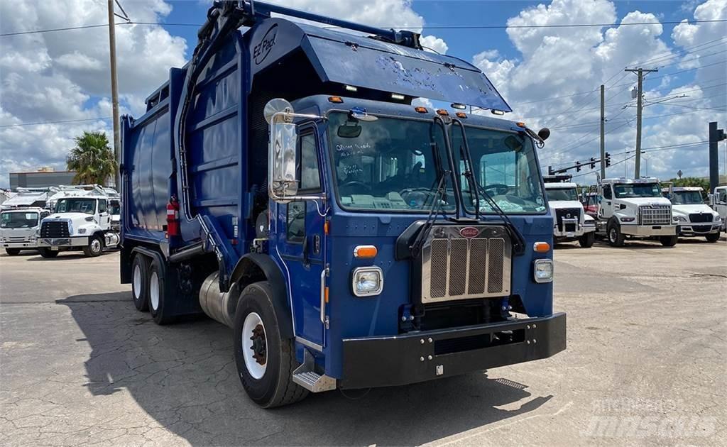 Peterbilt 520 폐기물 수거 트럭