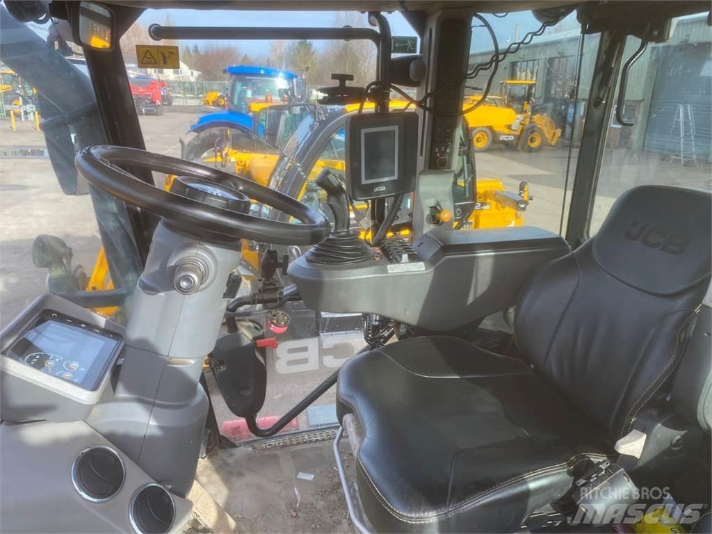 JCB 4220 트랙터