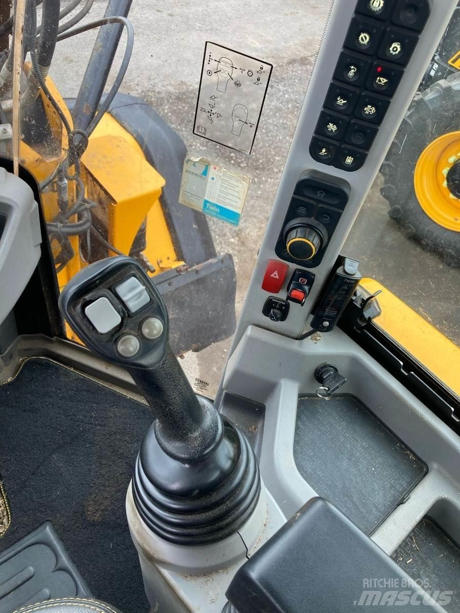 JCB 435S 농업용 텔레 핸들러