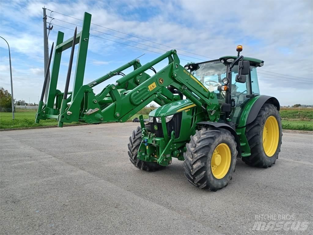 John Deere 5125R 트랙터