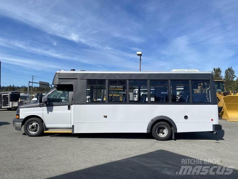 Chevrolet Express 미니 버스