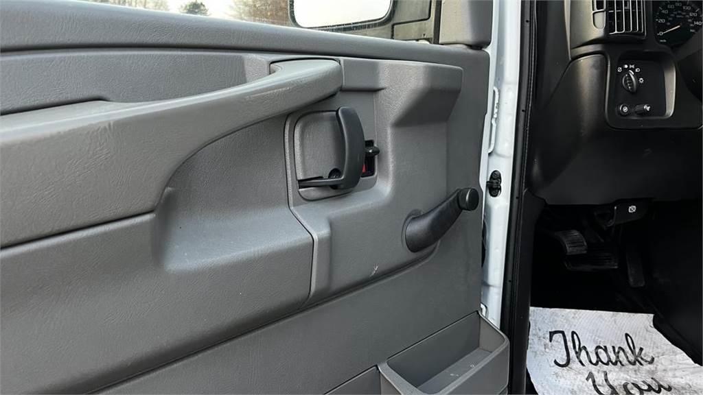 Chevrolet Express 패널 화물차