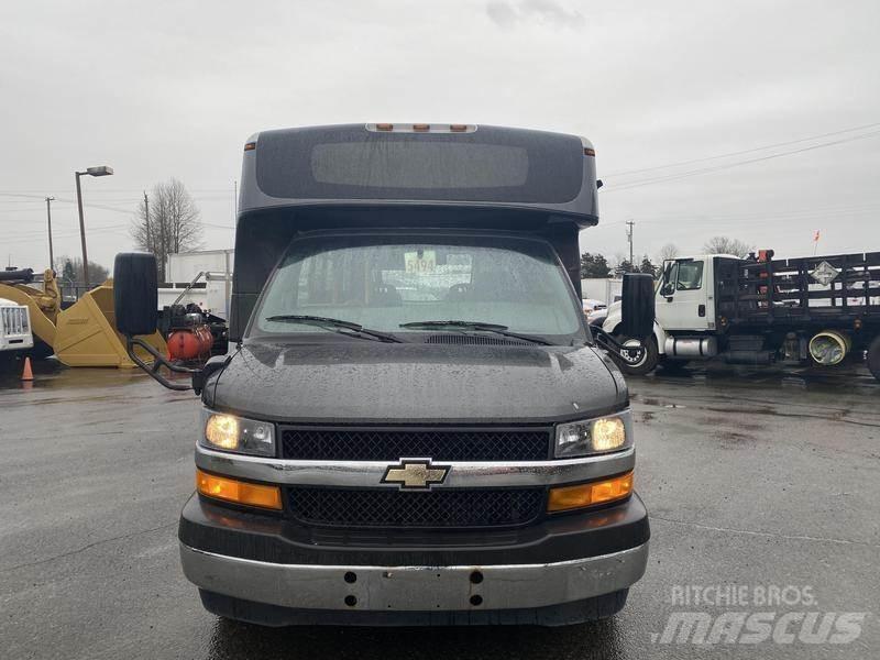 Chevrolet Express 미니 버스