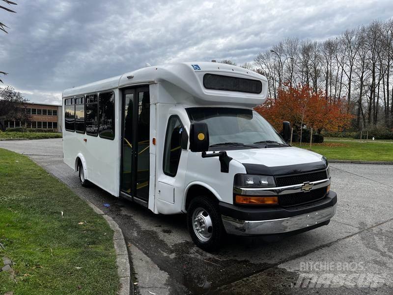 Chevrolet Express 미니 버스