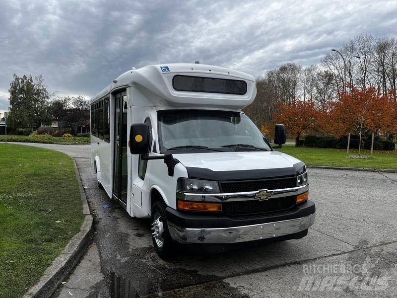 Chevrolet Express 미니 버스