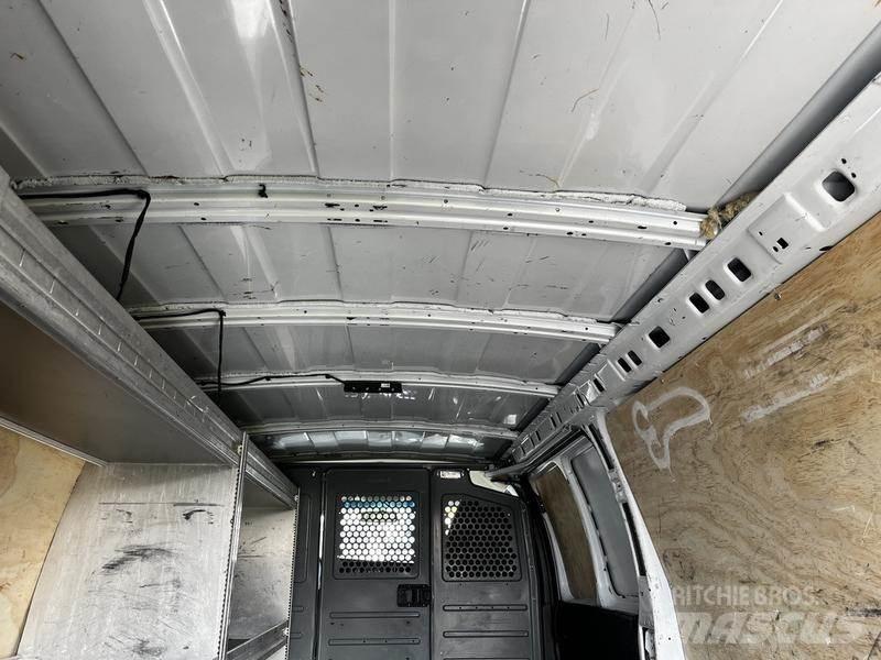 Chevrolet Express 패널 화물차