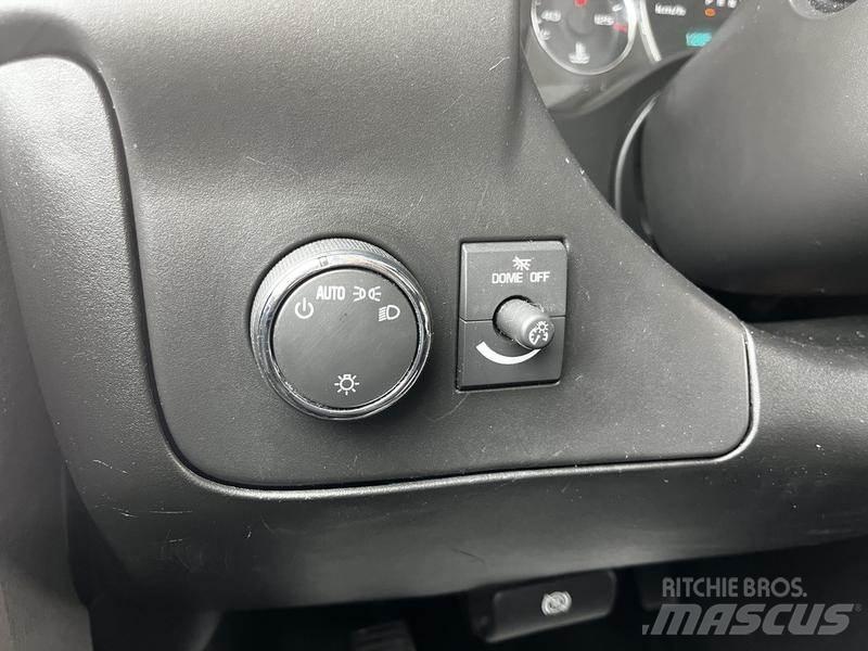 Chevrolet Express 패널 화물차