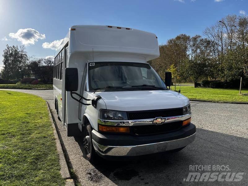 Chevrolet Express 미니 버스