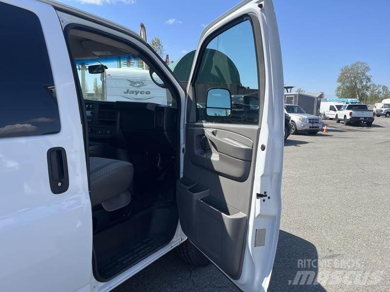 Chevrolet Express 패널 화물차