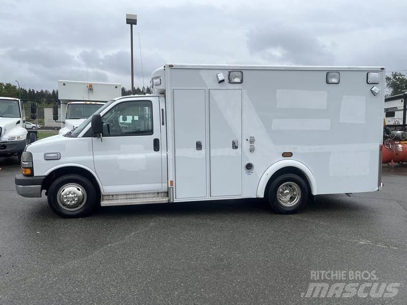 Chevrolet Express 미니 버스