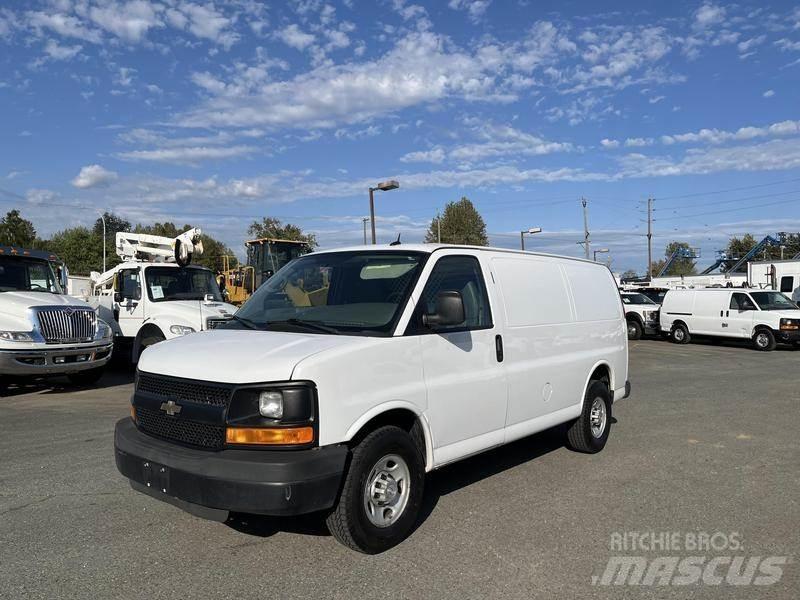 Chevrolet Express 패널 화물차