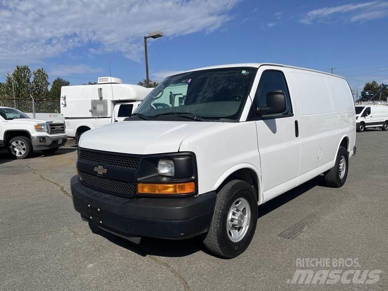 Chevrolet Express 패널 화물차