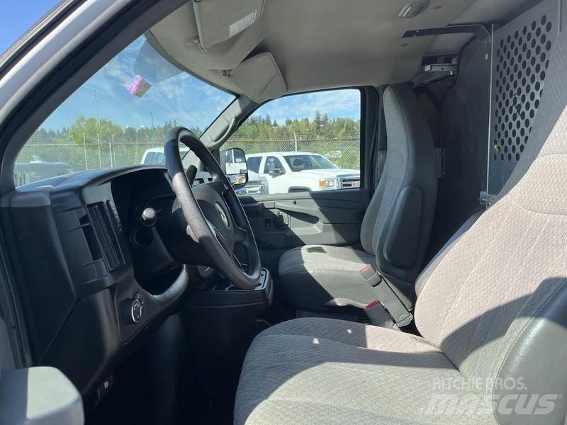 Chevrolet Express 패널 화물차
