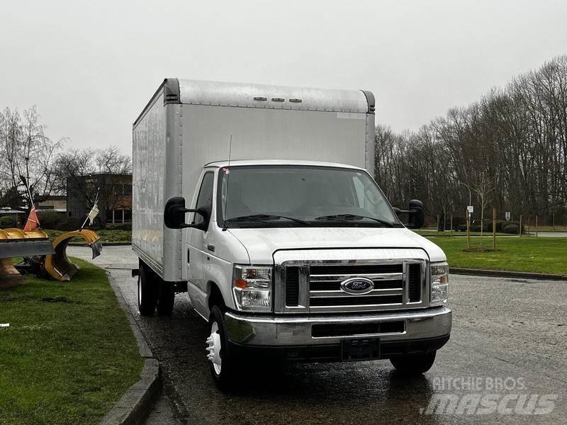 Ford Econoline 패널 화물차