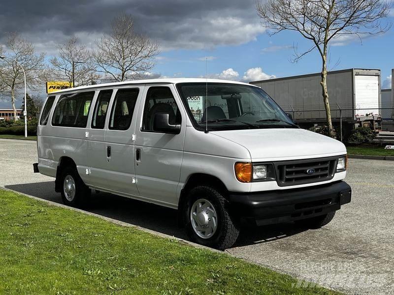 Ford Econoline 자동차