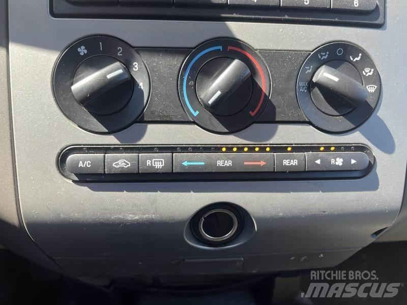 Ford Expedition 자동차