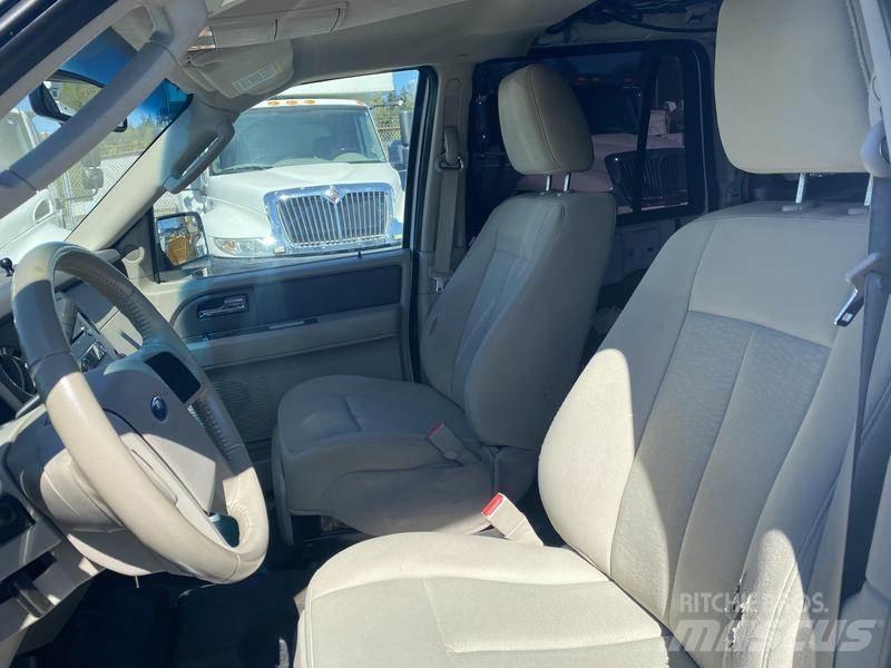 Ford Expedition 자동차