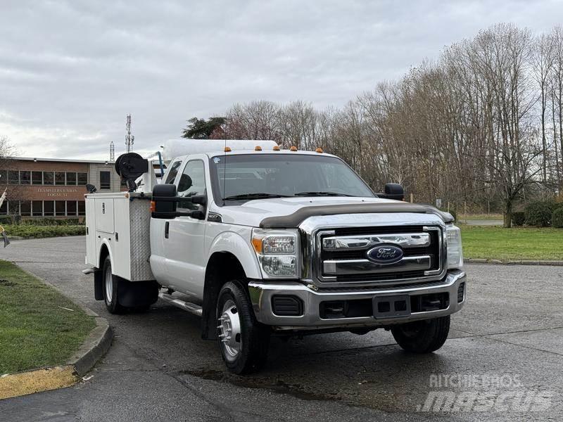 Ford F-350 SD 시립/다목적 차량